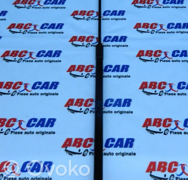 Audi A3 S3 8V Dzinēja pārsega amortizators 