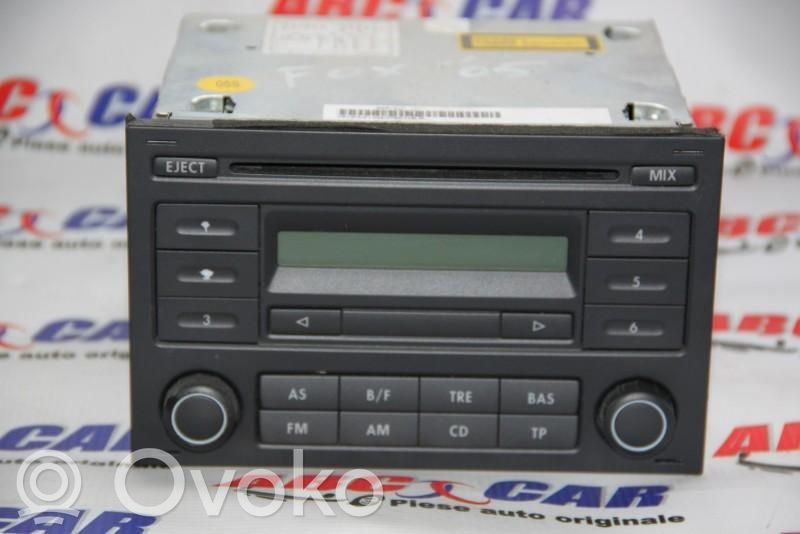 Volkswagen Fox Stacja multimedialna GPS / CD / DVD 