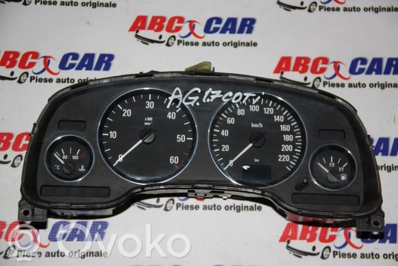 Uhr   24451493TH
