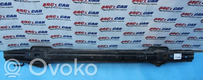 BMW 3 E90 E91 Aizmugurējā bufera atbalsta stienis 
