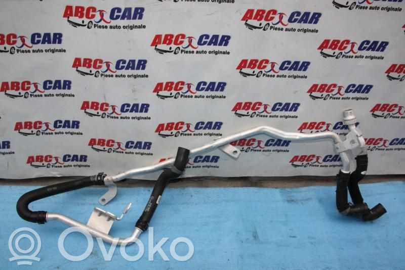 Otros repuestos del motor   8W0819885A