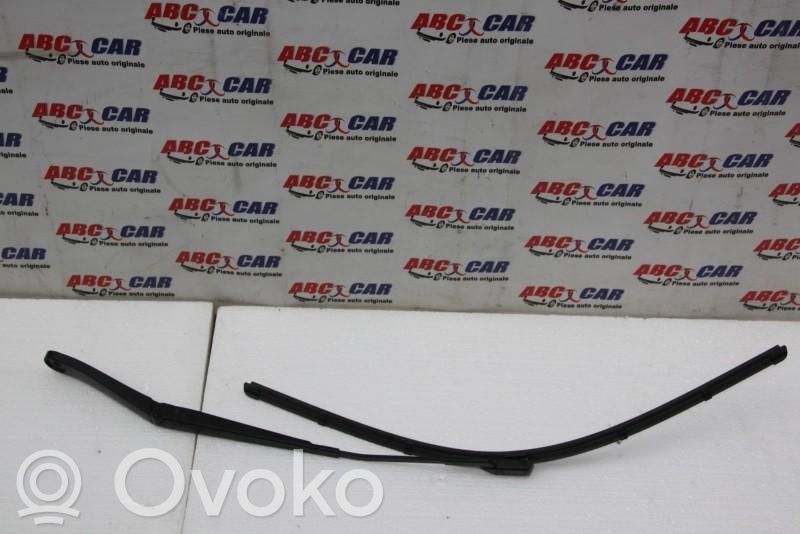 Front wiper blade arm   BK3117526EC