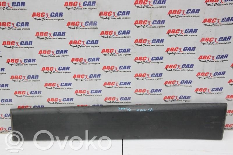 Opel Vivaro Rivestimento passaruota anteriore 