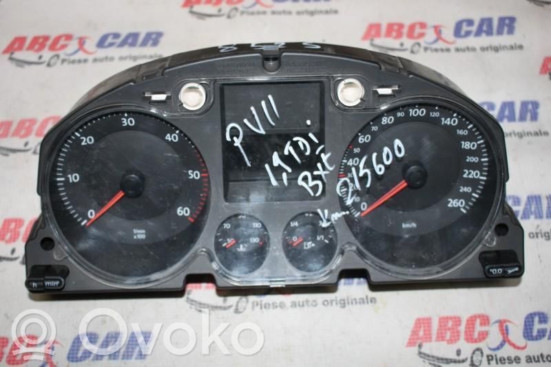 Clock   3C0920852S