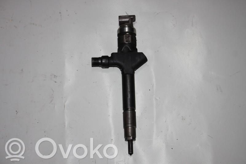 Injektor Einspritzdüse   RF7J13H50