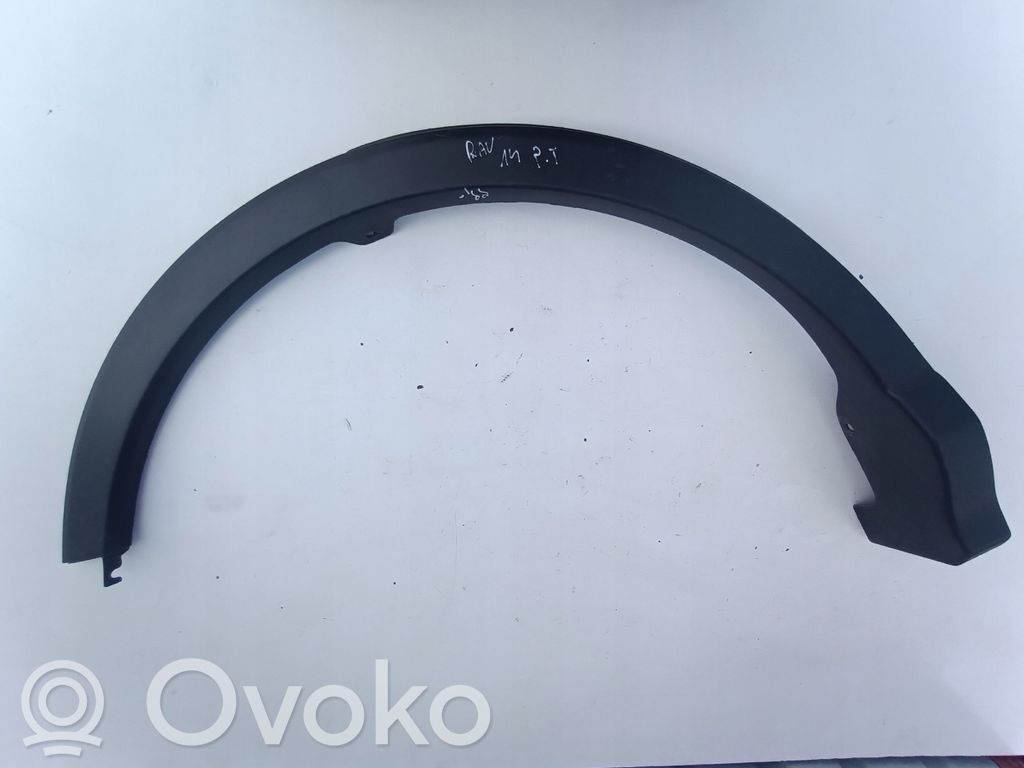 Toyota RAV 4 (XA40) Rear arch trim 