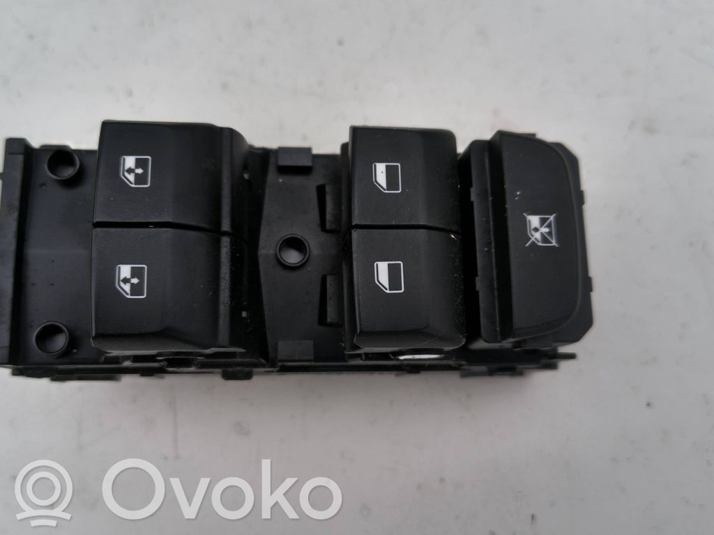 KIA Ceed Electric window control switch 