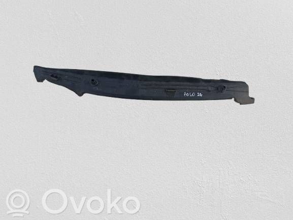 Volkswagen Polo VI Listwa błotnika przedniego 