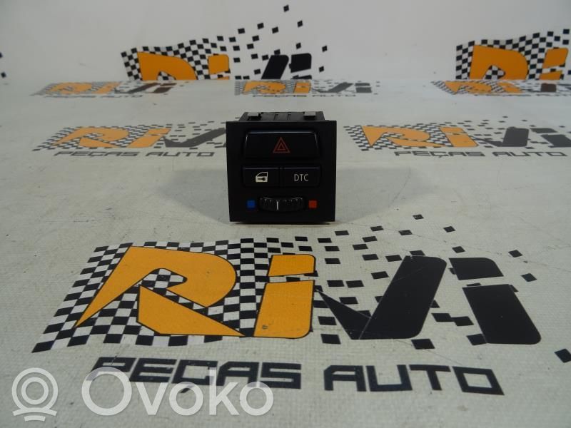 Avārijas lukturu slēdzis   61316945652,6945652,SERIE3E90
