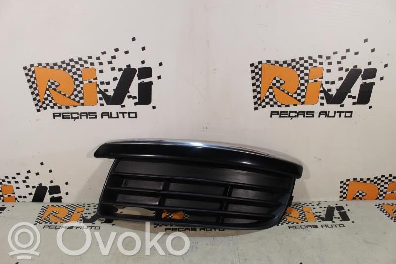 Front grill   1K0853665G,1K0853665G,JETTA3,VWGOLF5CARRINHA
