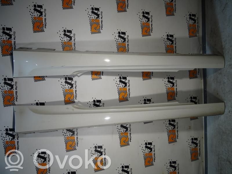 Sill   E93PACKM