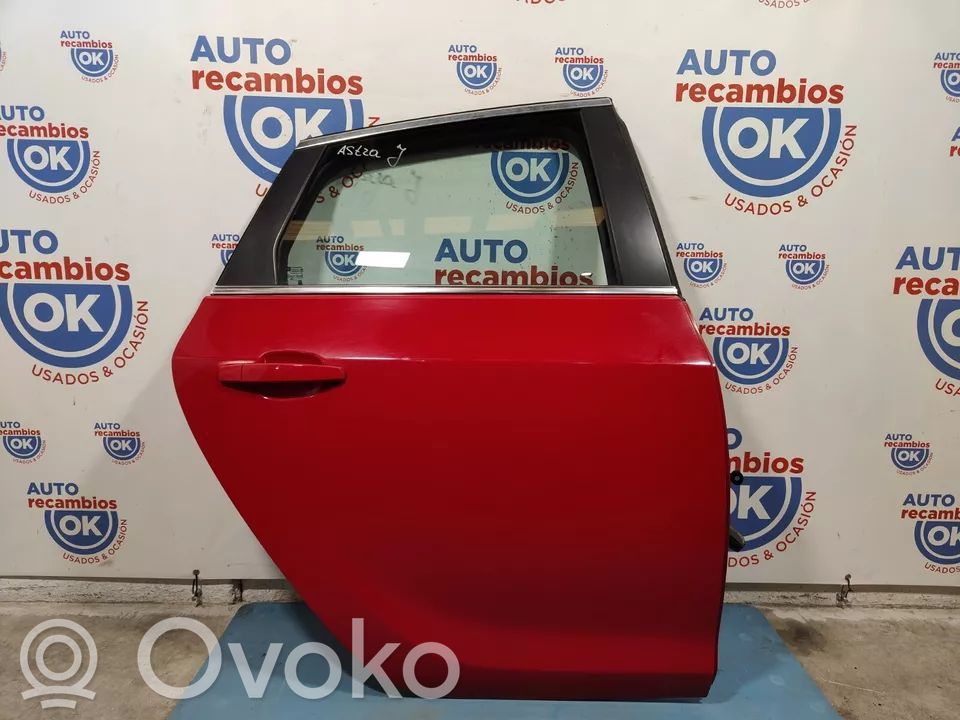 Opel Astra J Galinės durys 