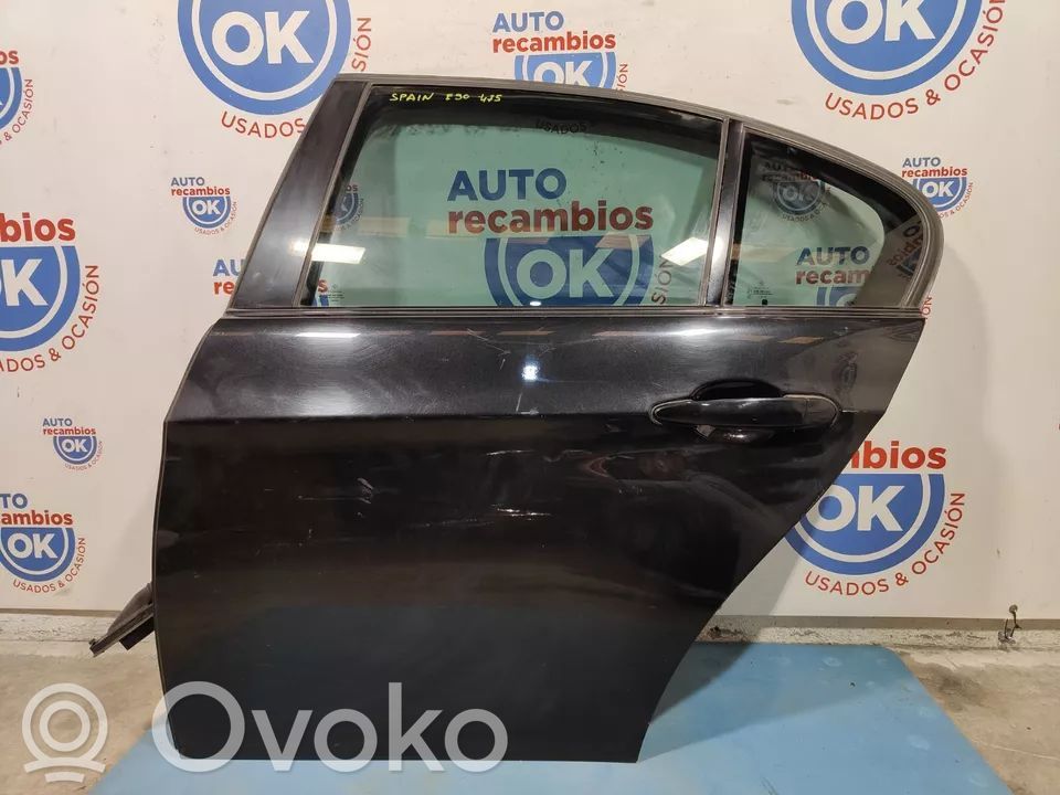 Rear door   41007203647,7203647