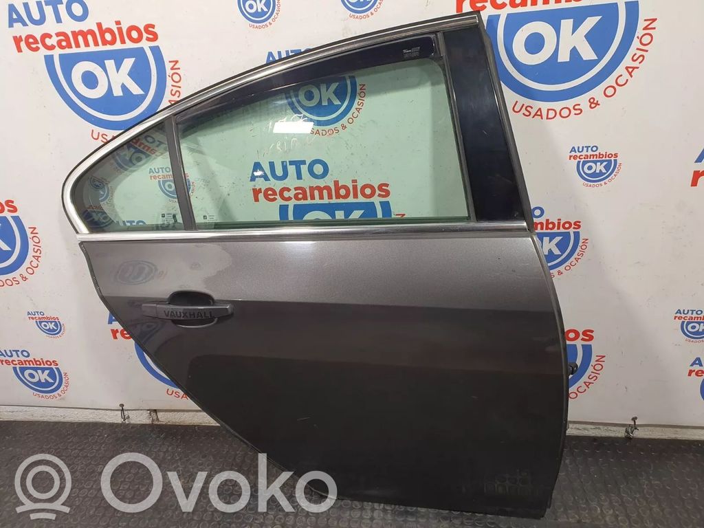 Opel Insignia A Puerta trasera 