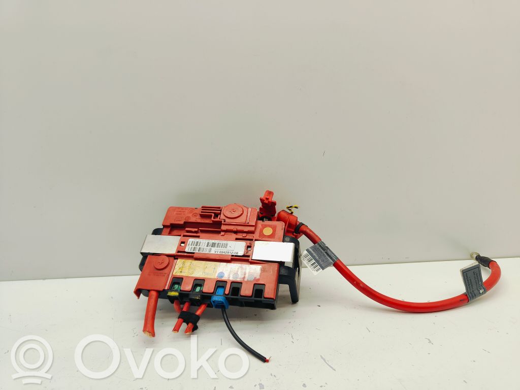 Fuse box set   V4694291208,61146971370,6942912