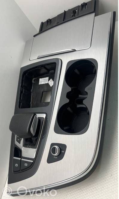 Audi Q7 4M Autres éléments de console centrale 