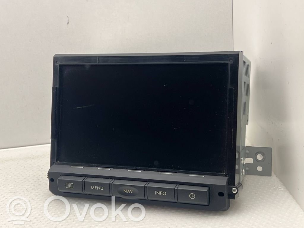 Subaru Outback Radio/GPS head unit trim 