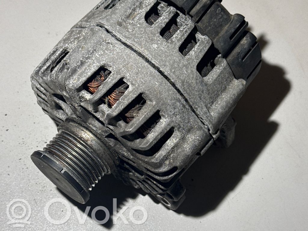 Audi A4 S4 B8 8K Generator/alternator 
