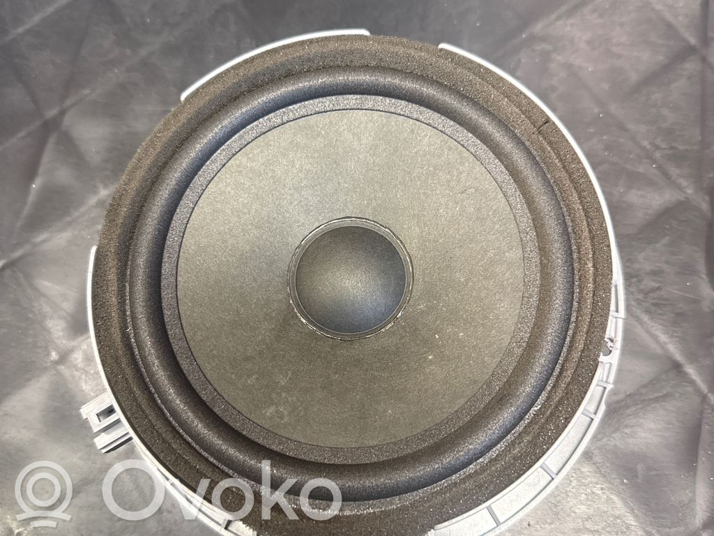 KIA Sportage Etuoven kaiutin 