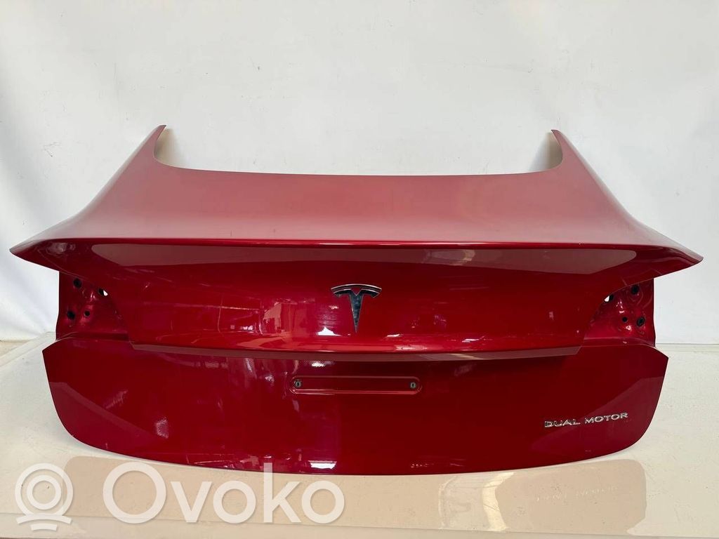 Tesla Model 3 Truck tailgate 