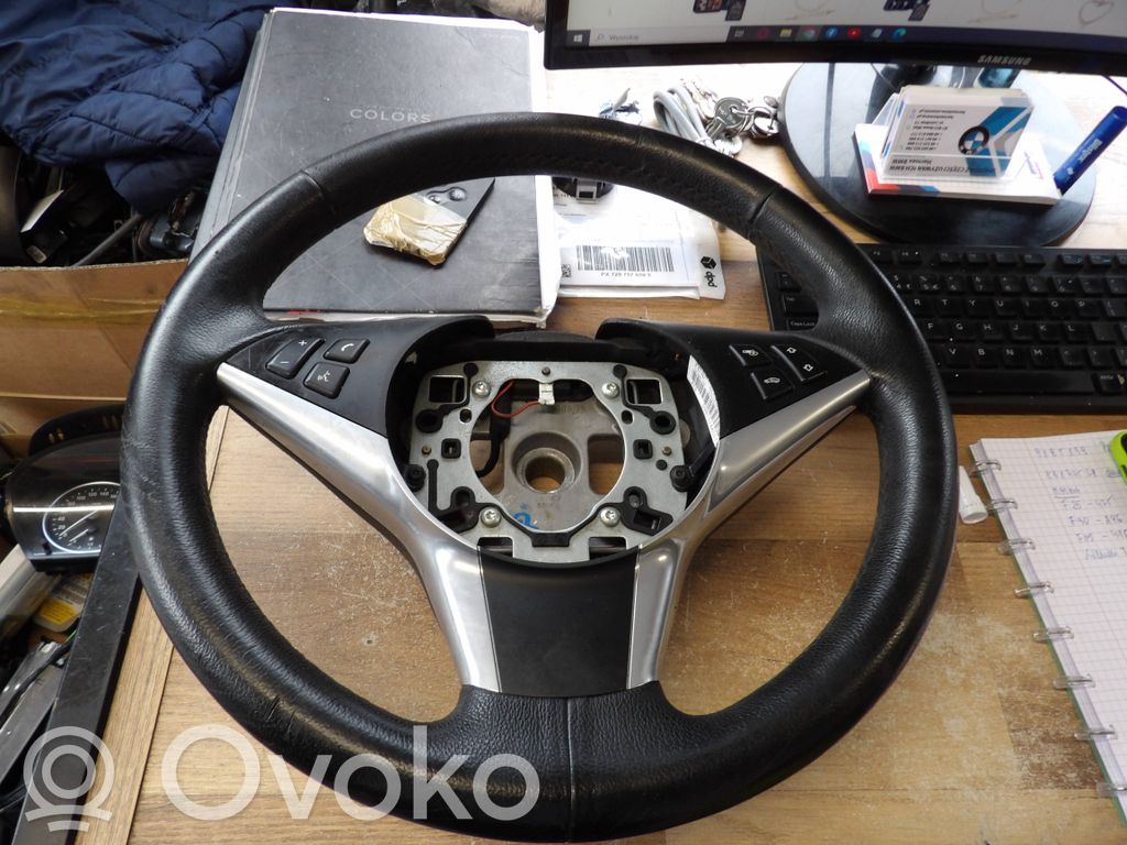 Steering wheel   SLCV9257701,27622791,09B132AA0413W