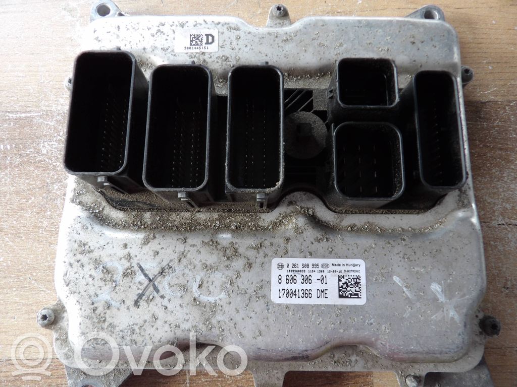Komputer / Sterownik ECU silnika   8606306,1J0908909B,9668031970