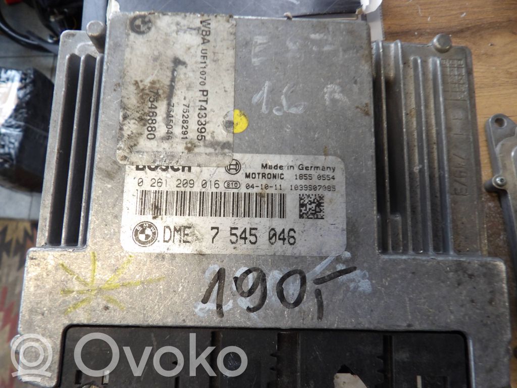 BMW 1 E81 E87 Engine control unit/module 