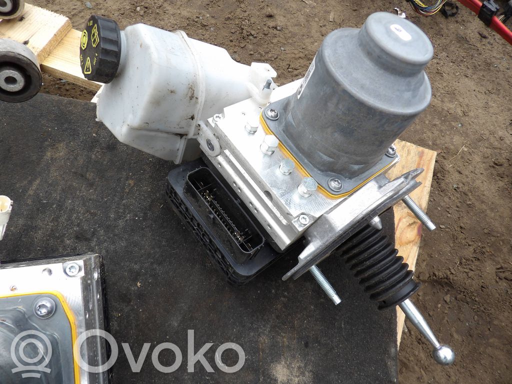 BMW X5 G05 ABS bloks 