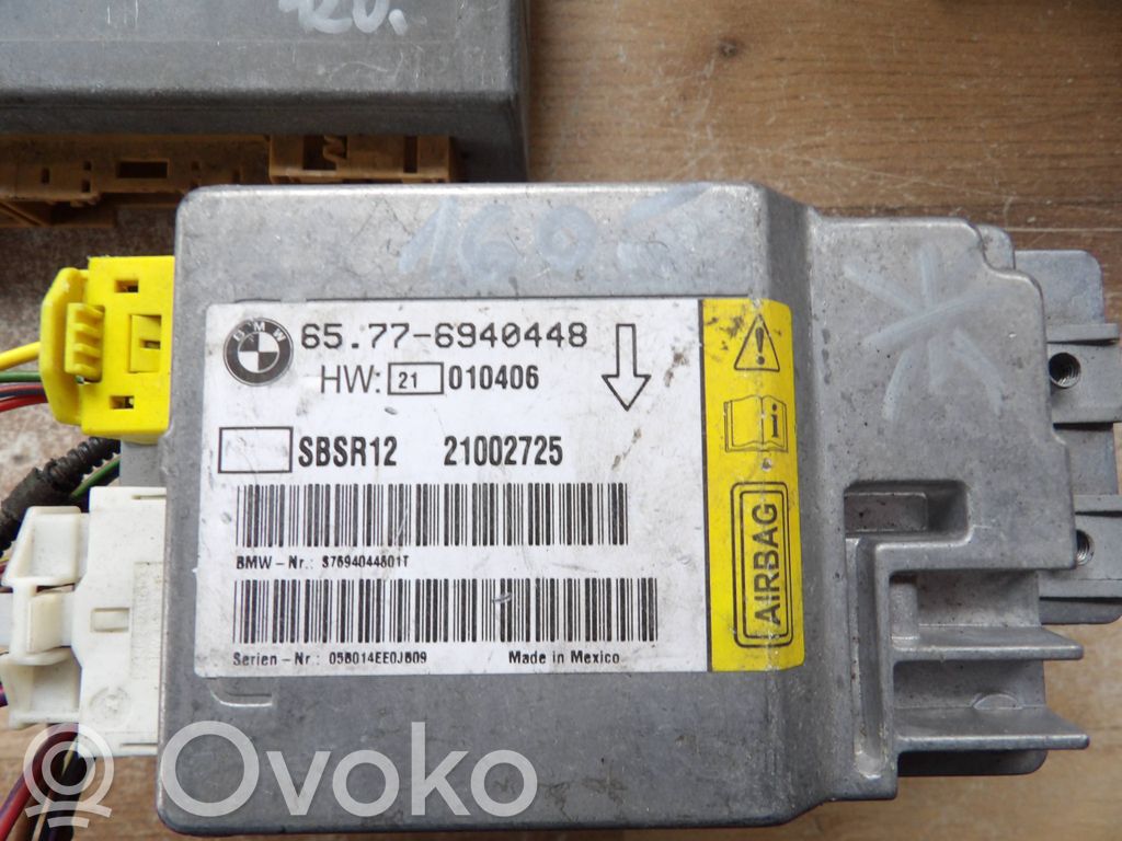 Turvatyynyn ohjainlaite/moduuli   6940448,21002725