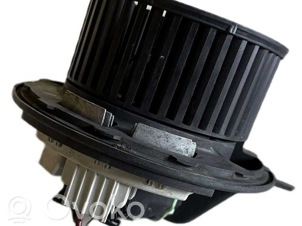 BMW 1 E81 E87 Mazā radiatora ventilators 