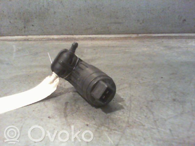Windscreen/windshield washer pump   90585762