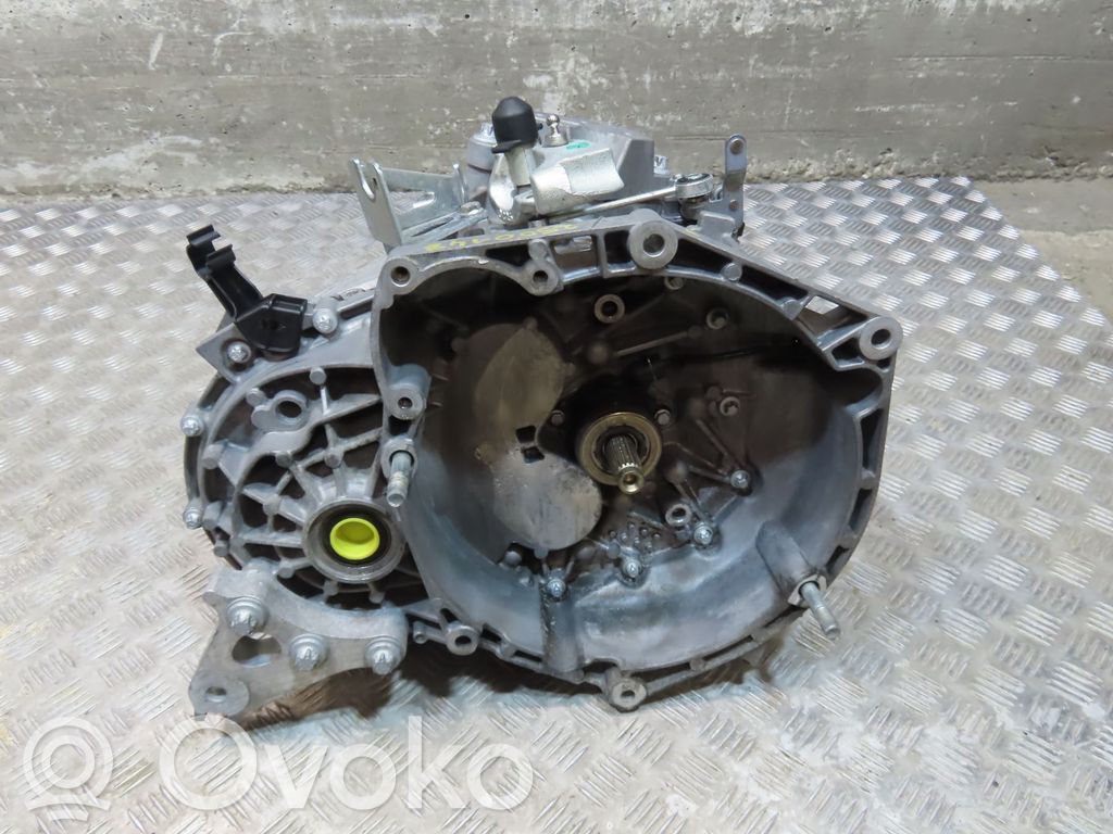 Alfa Romeo Giulietta Scatola del cambio manuale a 6 velocità 