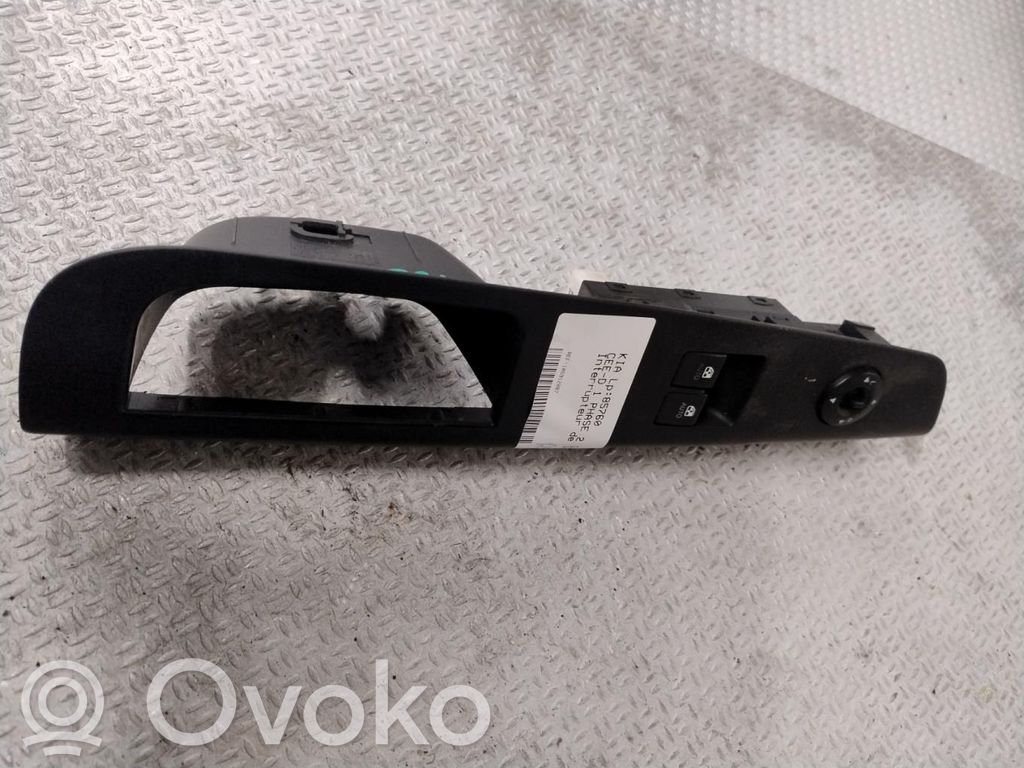 Electric window control switch   935701H020EQ