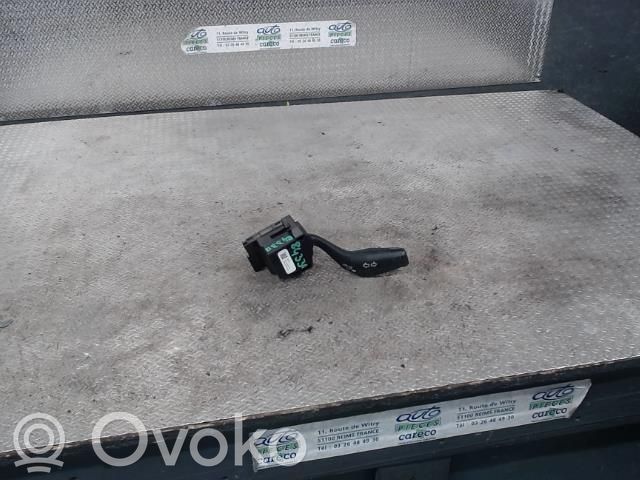 Indicator stalk   1883869