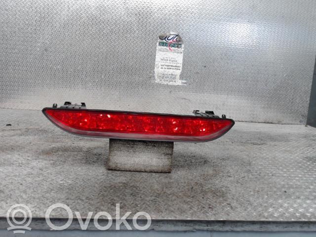 Third/center stoplight   42395703
