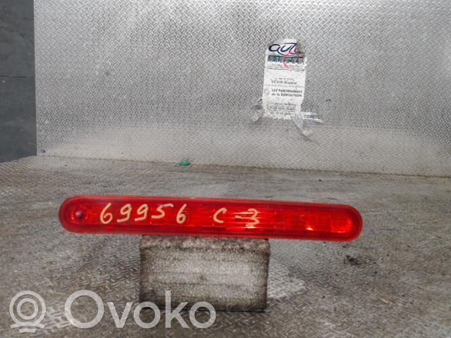 Third/center stoplight   9812257880