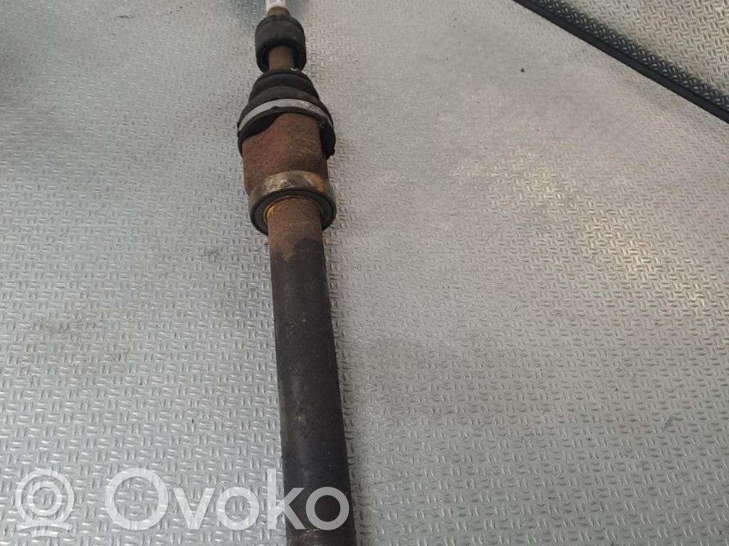 Front driveshaft   1821970