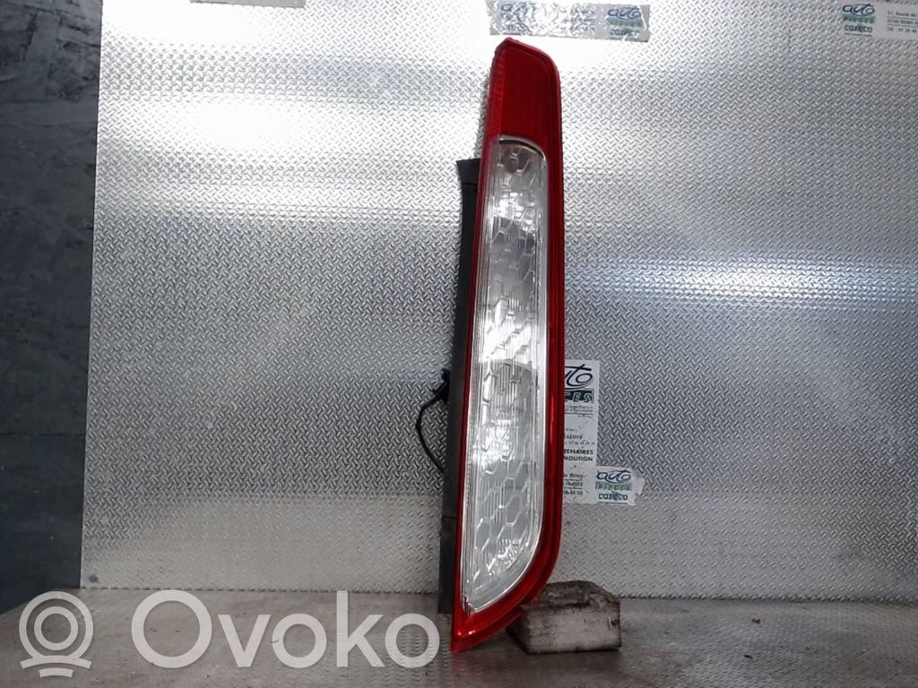 Rear/tail lights   1520757
