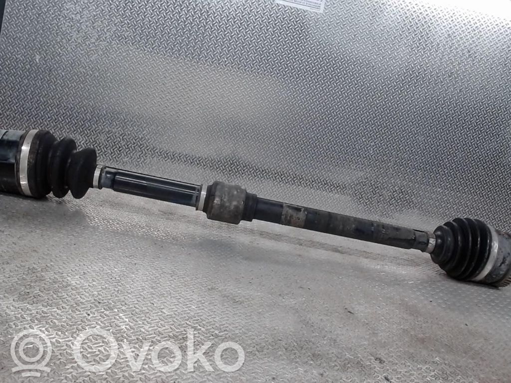 Eje de transmisión delantero   495001D701