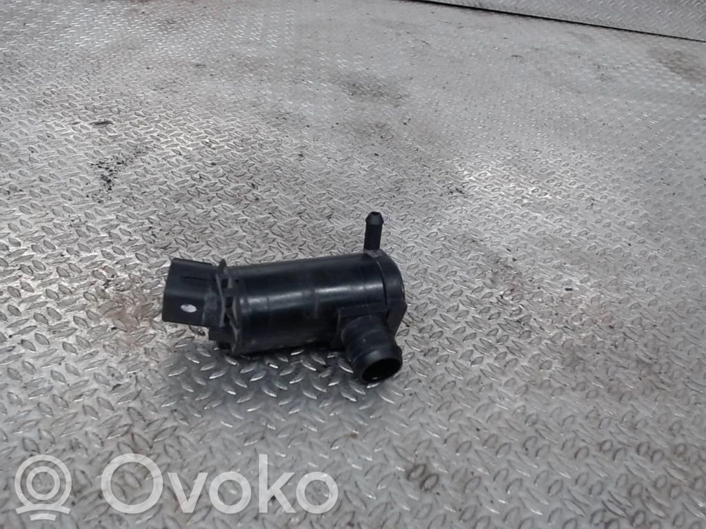 Chevrolet Spark Windscreen/windshield washer pump 
