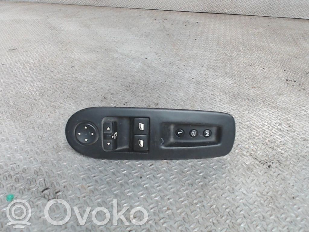 Electric window control switch   6554PY