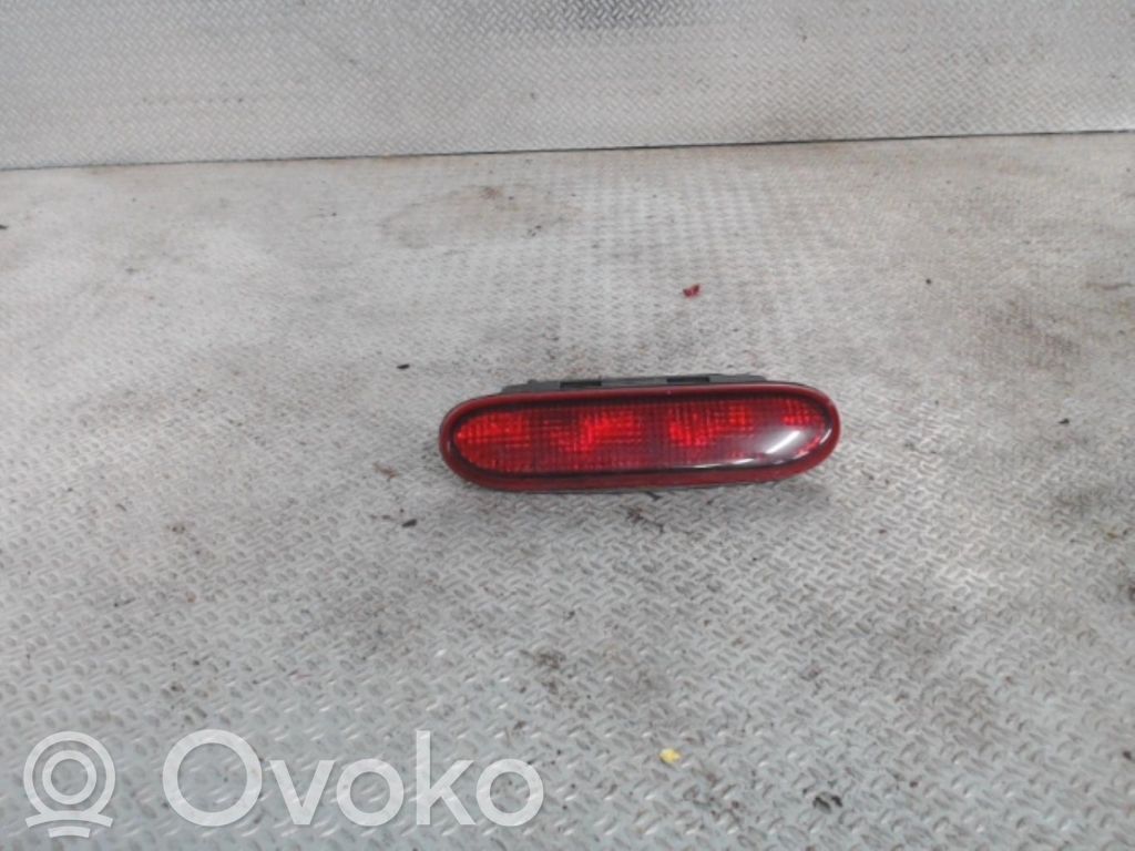 Third/center stoplight   7700847733
