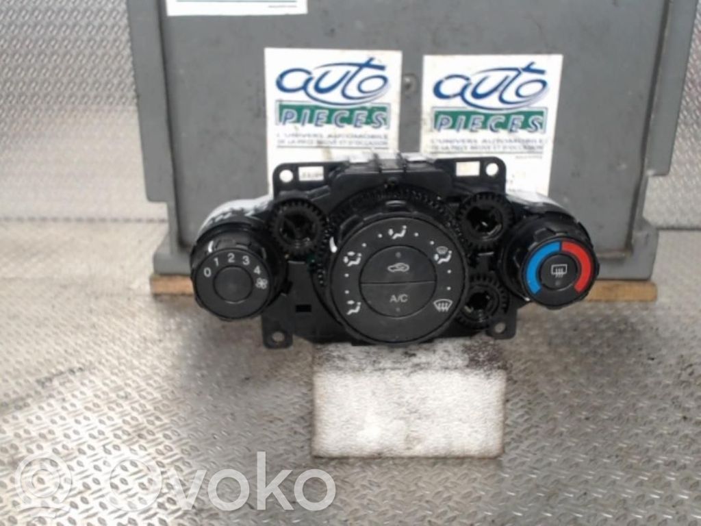 Ford Fiesta Climate control unit 