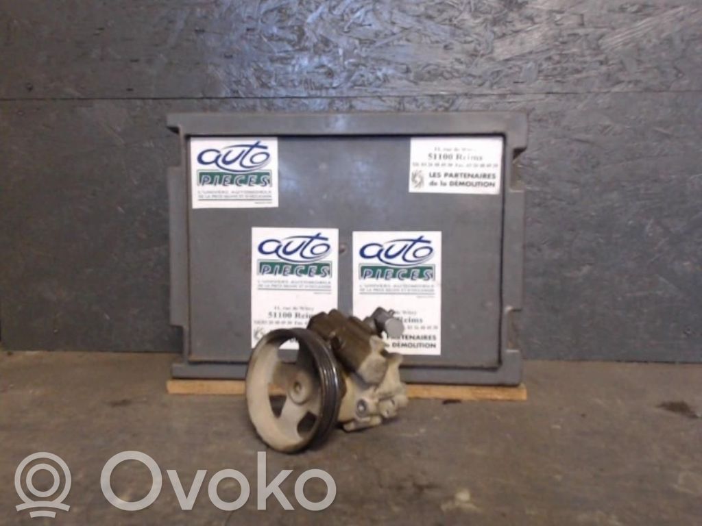 Ohjaustehostimen pumppu   4007CJ