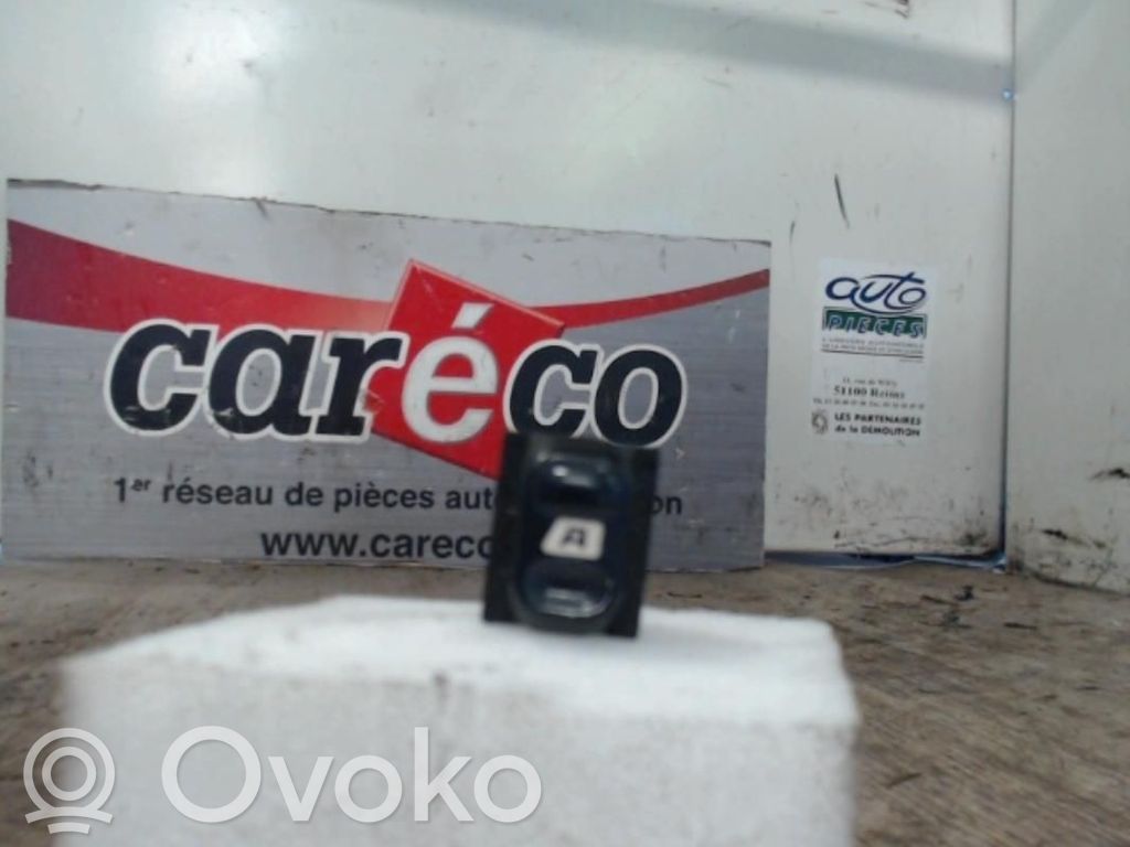 Electric window control switch   6552NW