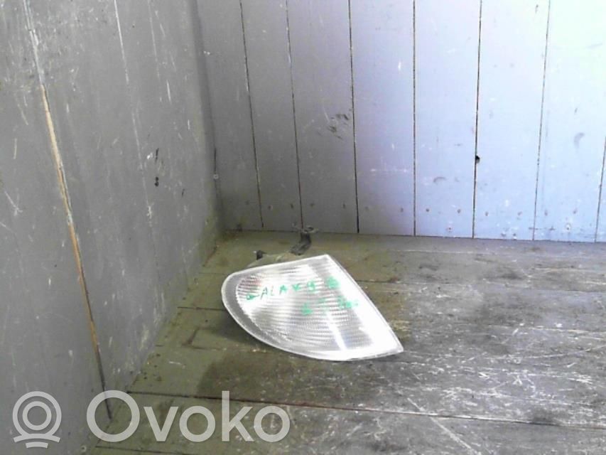 Front indicator light   1084818