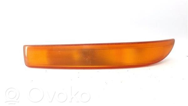 Third/center stoplight   38230748