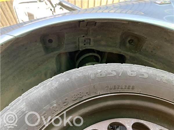 Opel Corsa D Nadkole przednie 