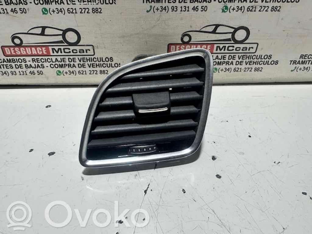 Audi Q3 8U Grilă ventilație centrală 