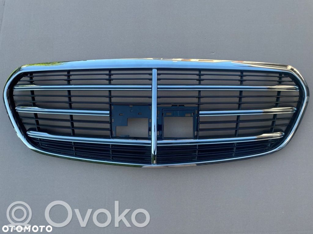 Mercedes-Benz S W223 Atrapa chłodnicy / Grill 